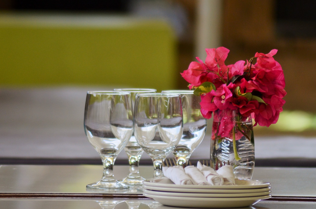 dishes glasses table free photo