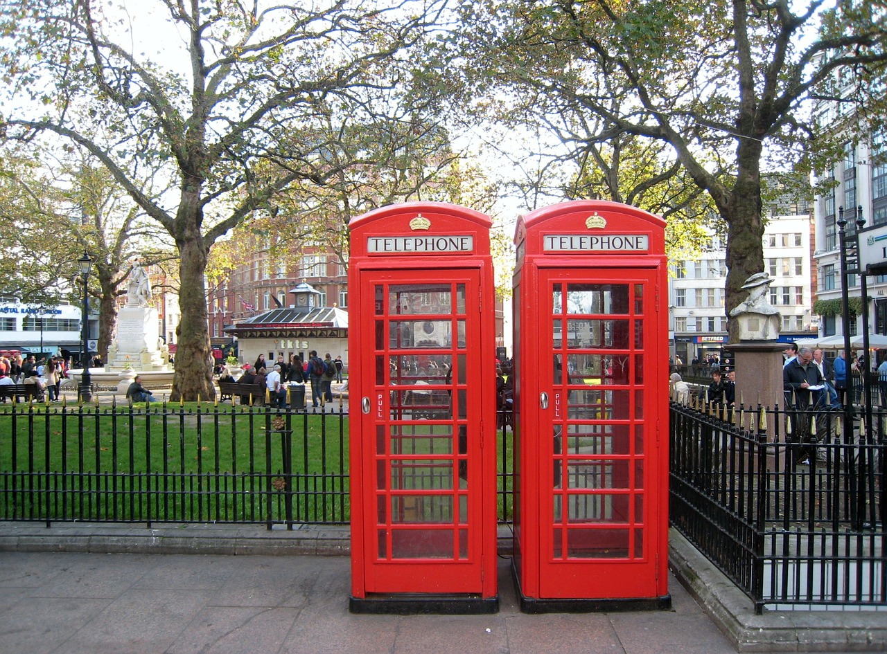 dispensary london red telephone box free photo