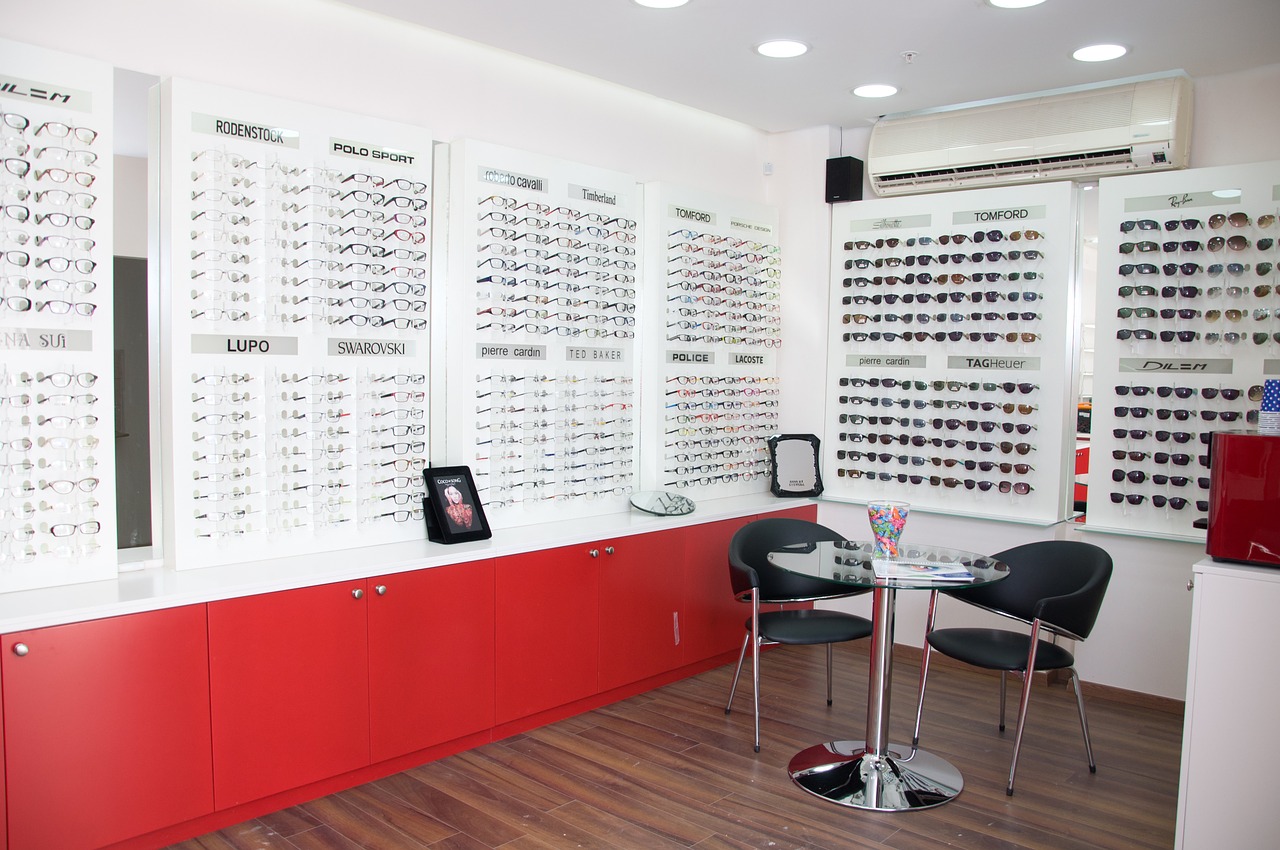 display eye optician free photo