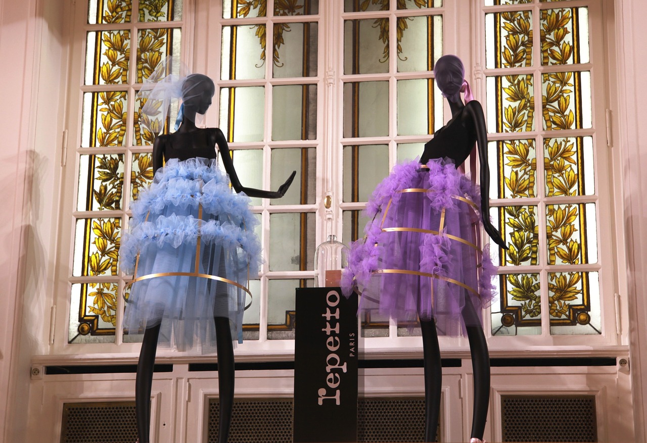 display dummy crinoline tulle free photo