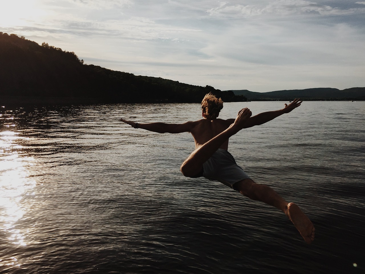 diving fun lake free photo