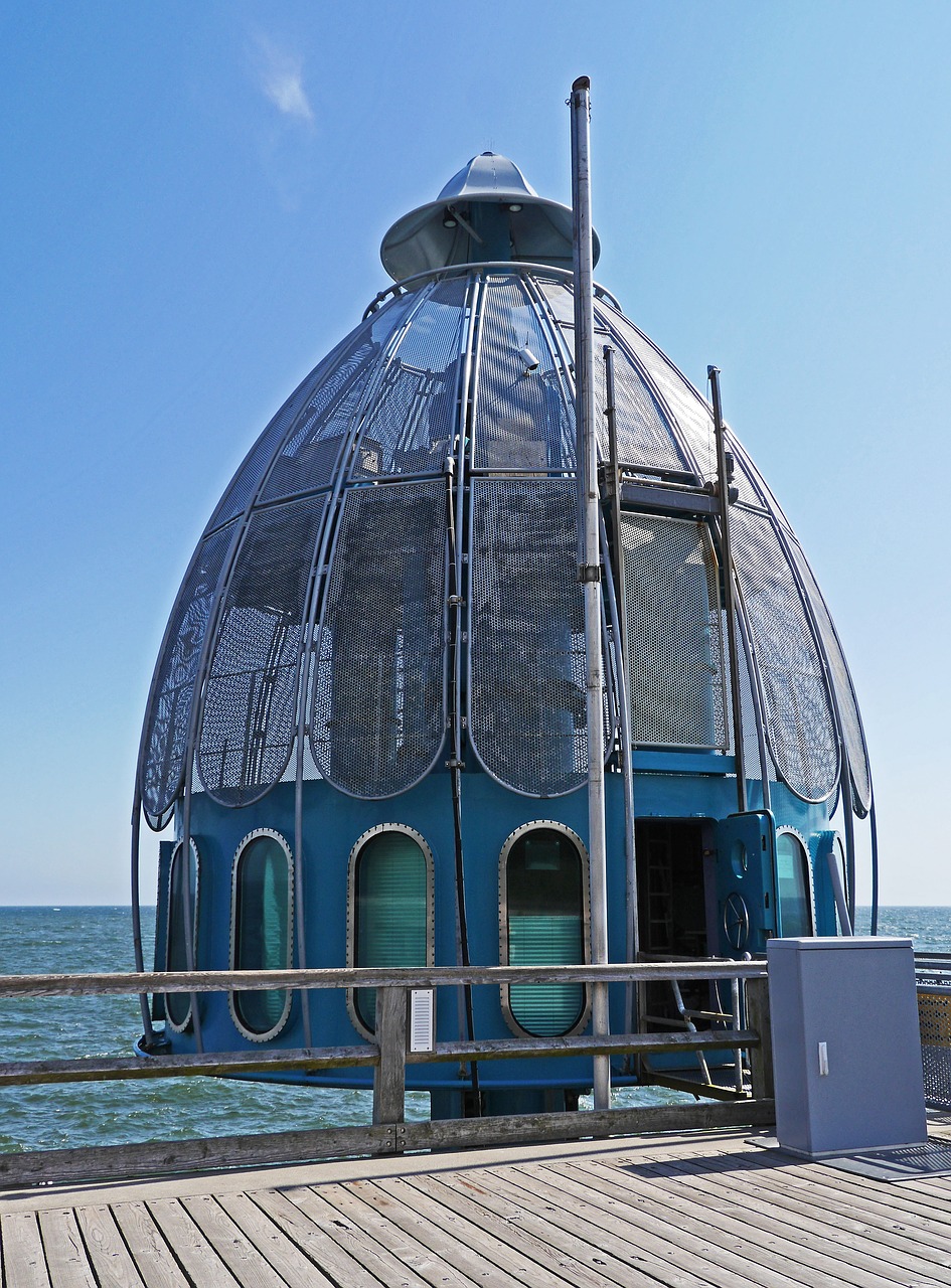 diving bell sellin sea bridge free photo