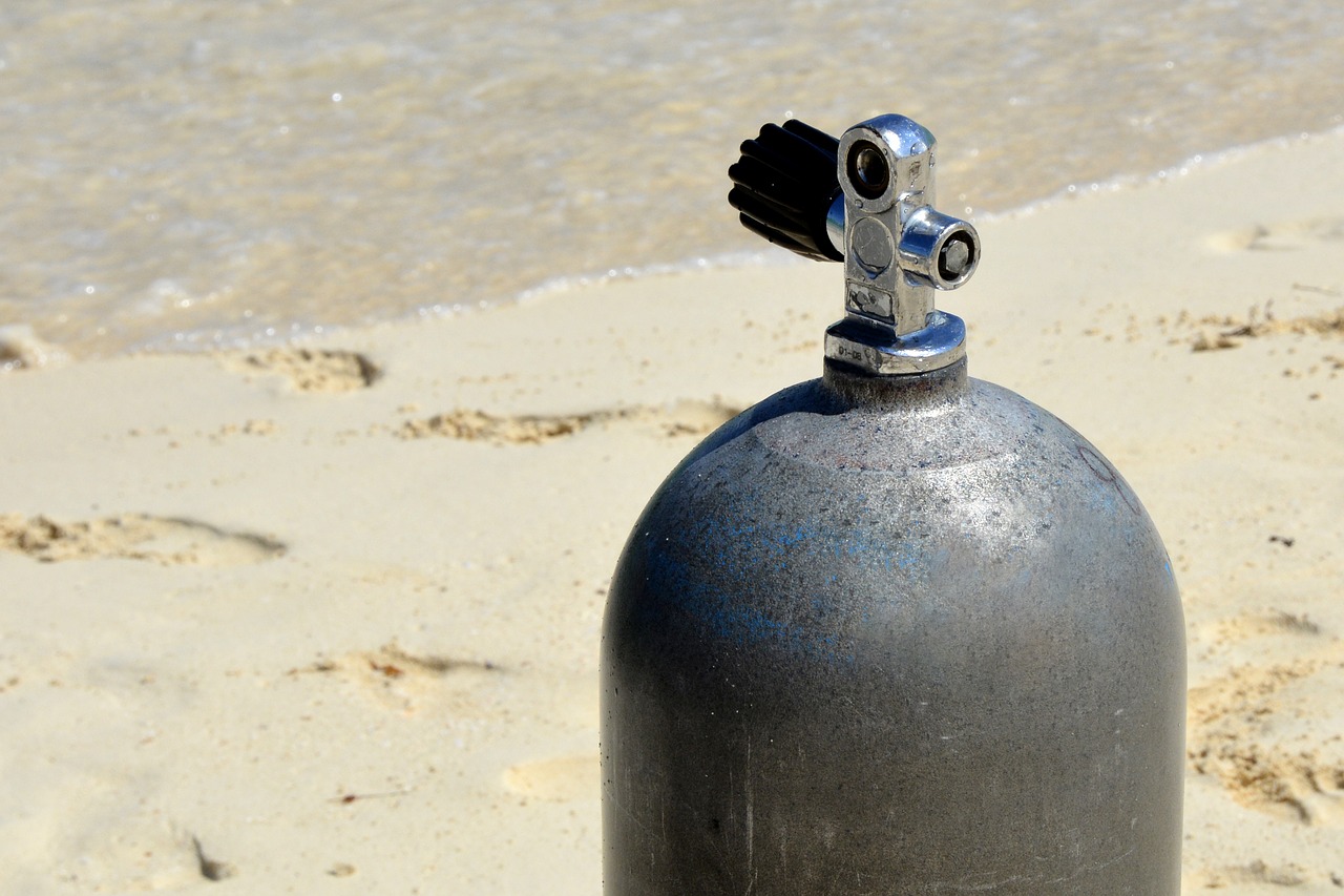 diving bottle valve scuba tank valve free photo