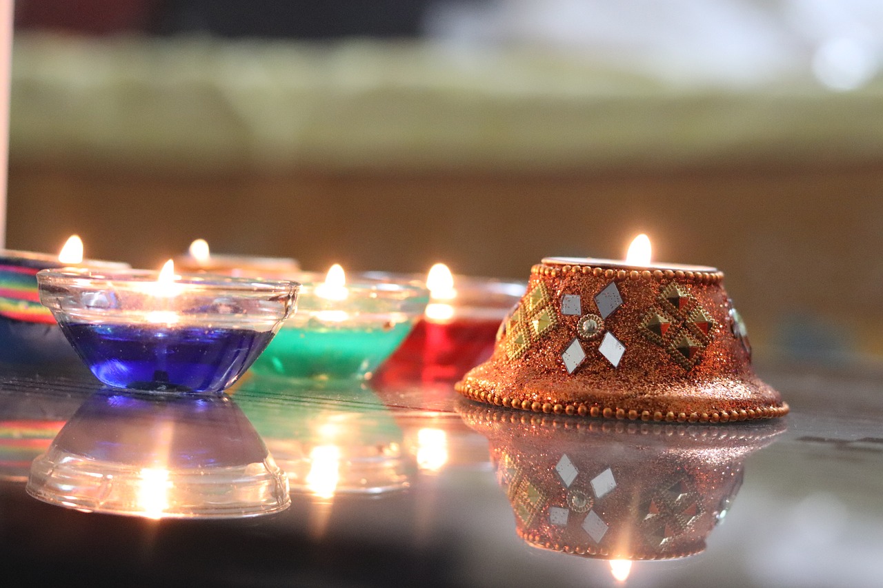 diwali  candle  candlelight free photo