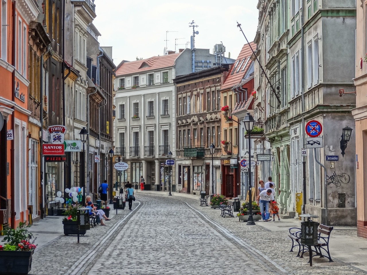 dluga street bydgoszcz road free photo