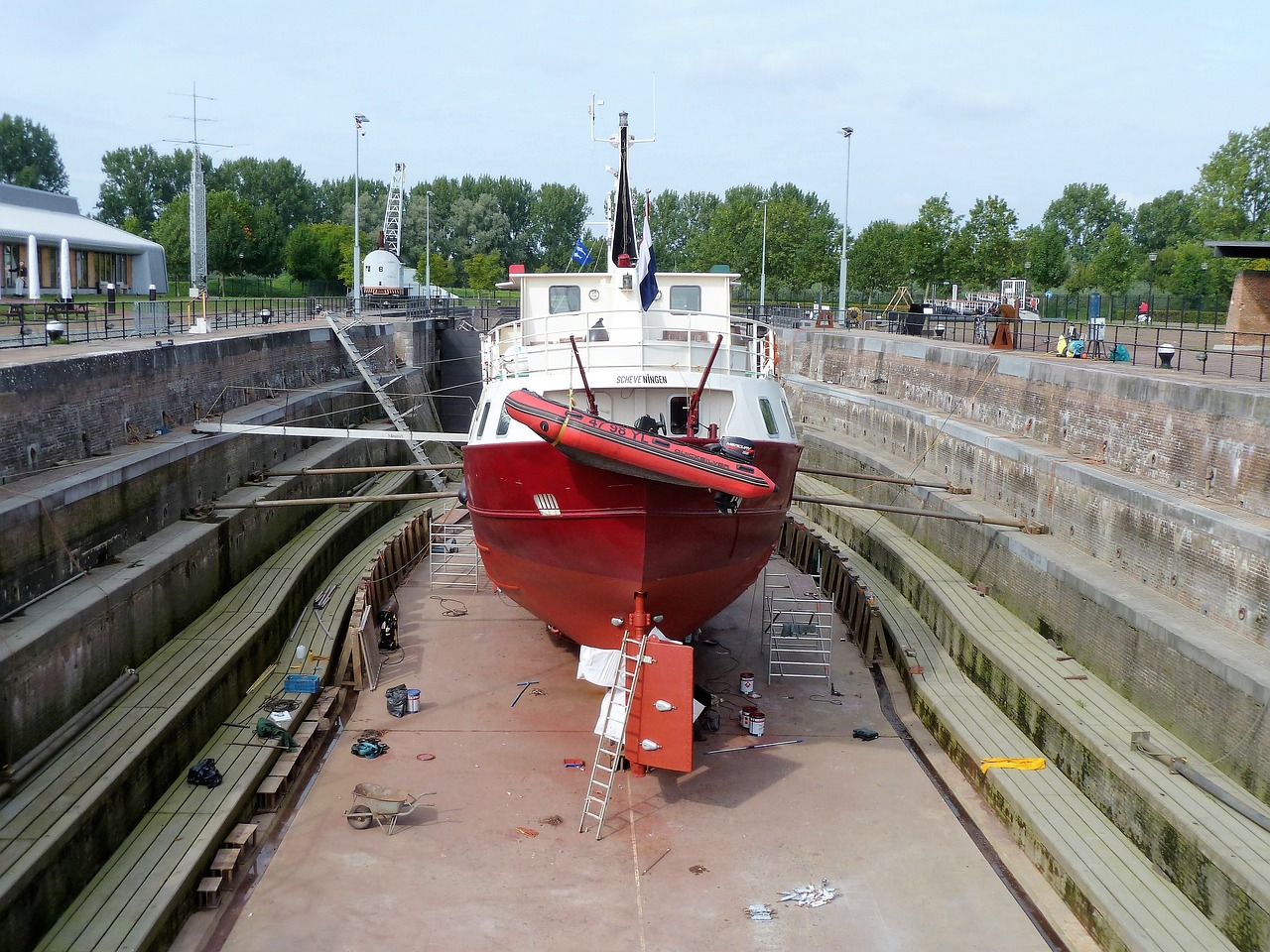 dock repair dry-dock free photo