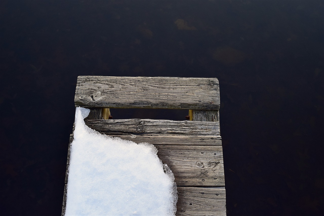 dock water snow free photo