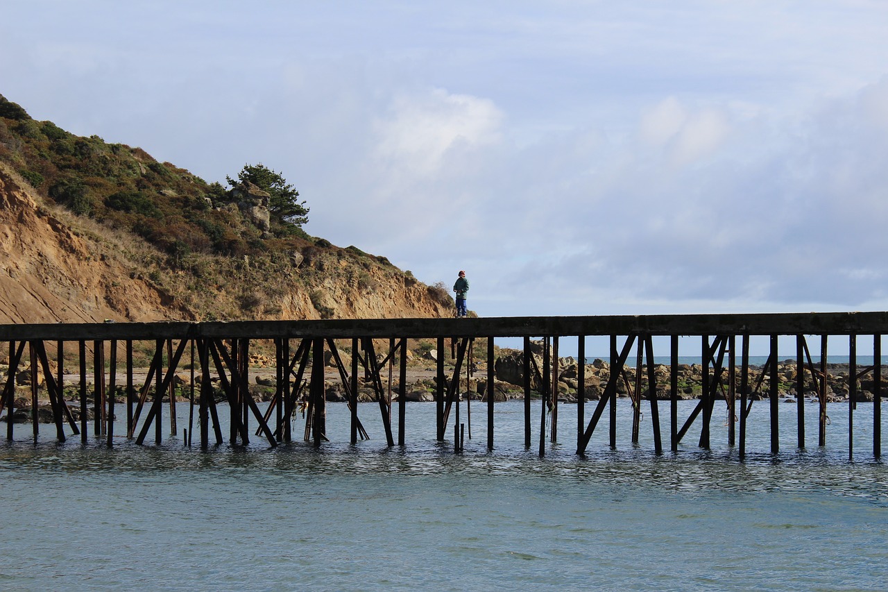 dock quay trawling free photo