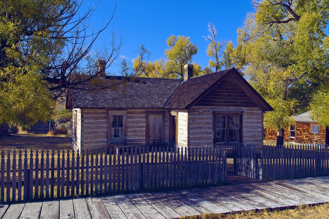 doctor ryburns house  bannack  state free photo