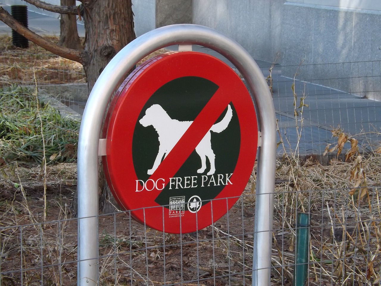 dog park forbidden free photo