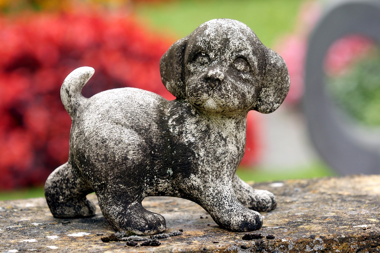 dog sculpture stone free photo