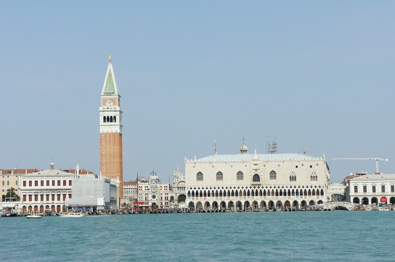 doge's palace venice st mark's square free photo