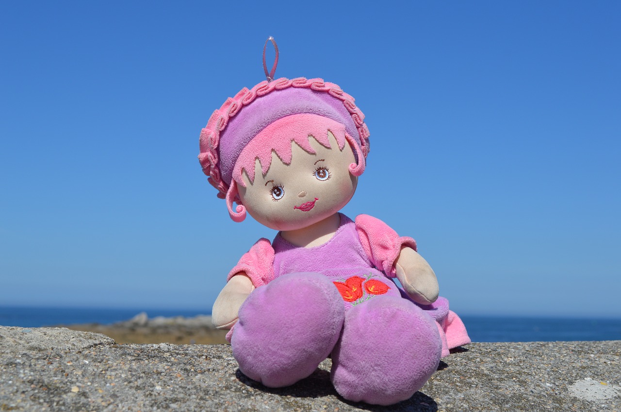 doll sea holiday free photo