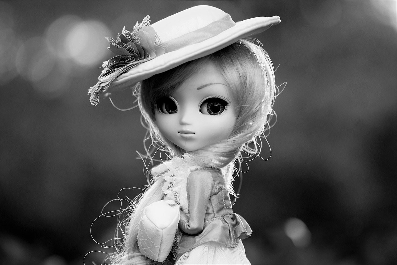 doll black white winters free photo