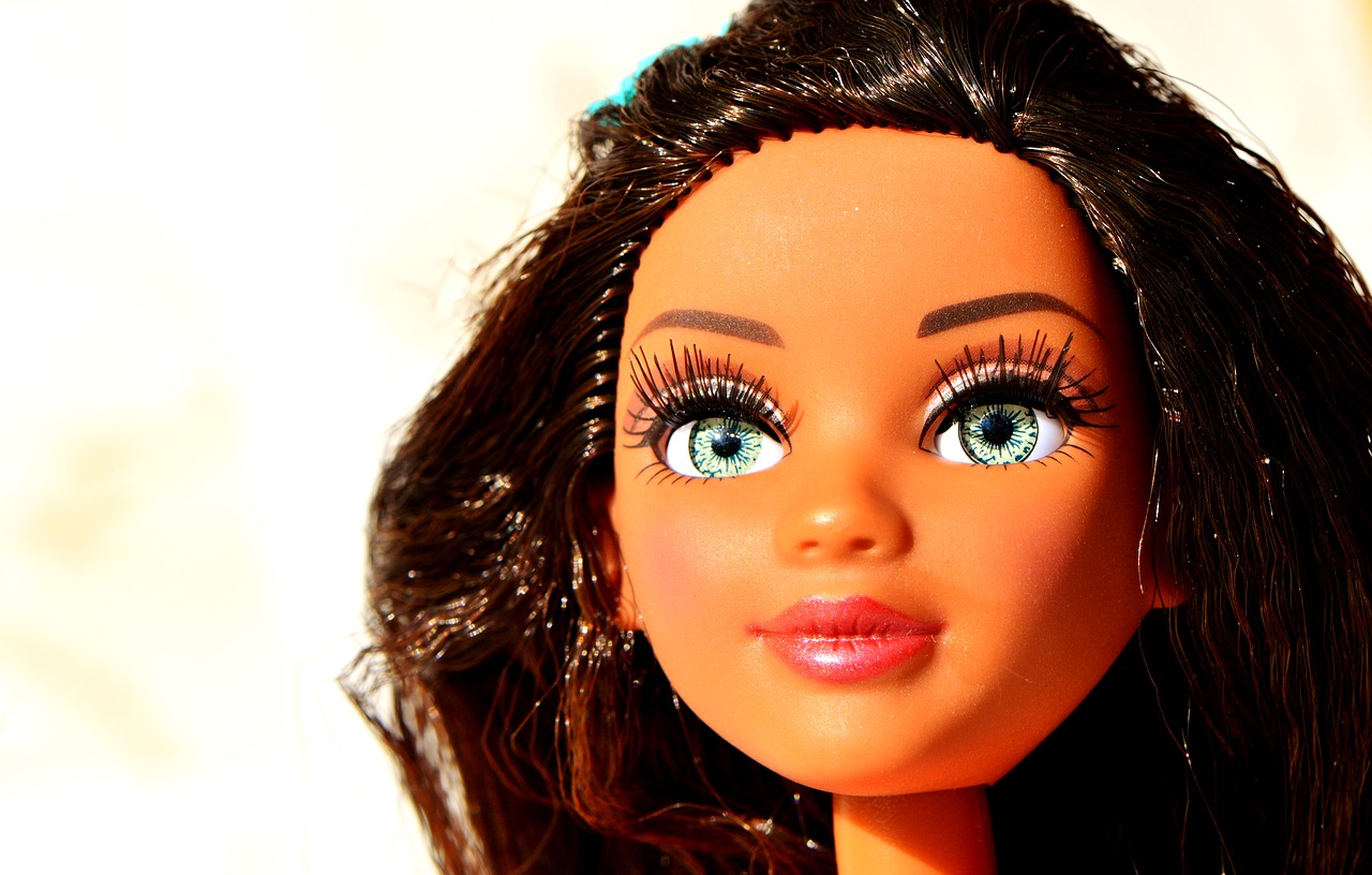 doll girl face free photo