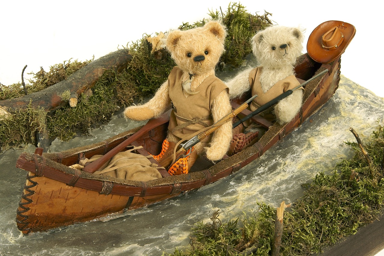 dolls bears in the boat papier mache free photo