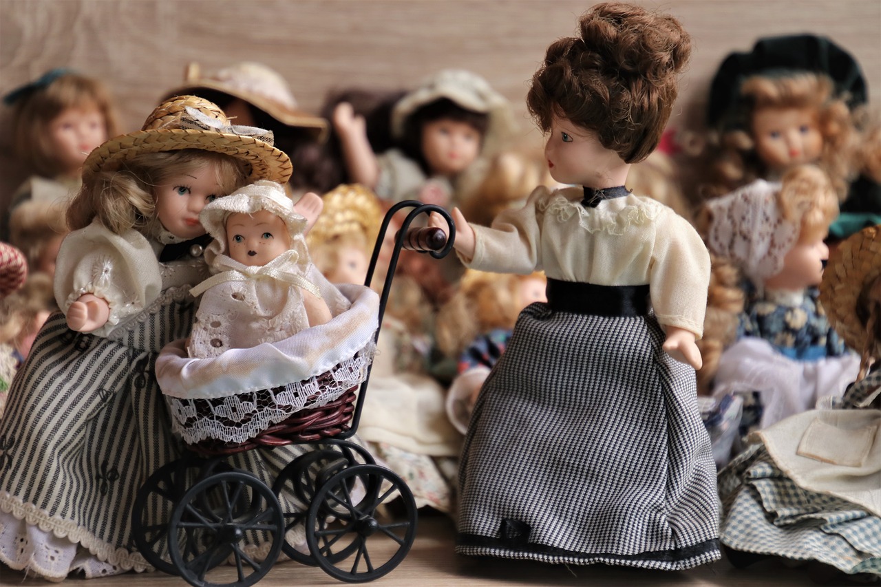 dolls  porcelain  retro free photo