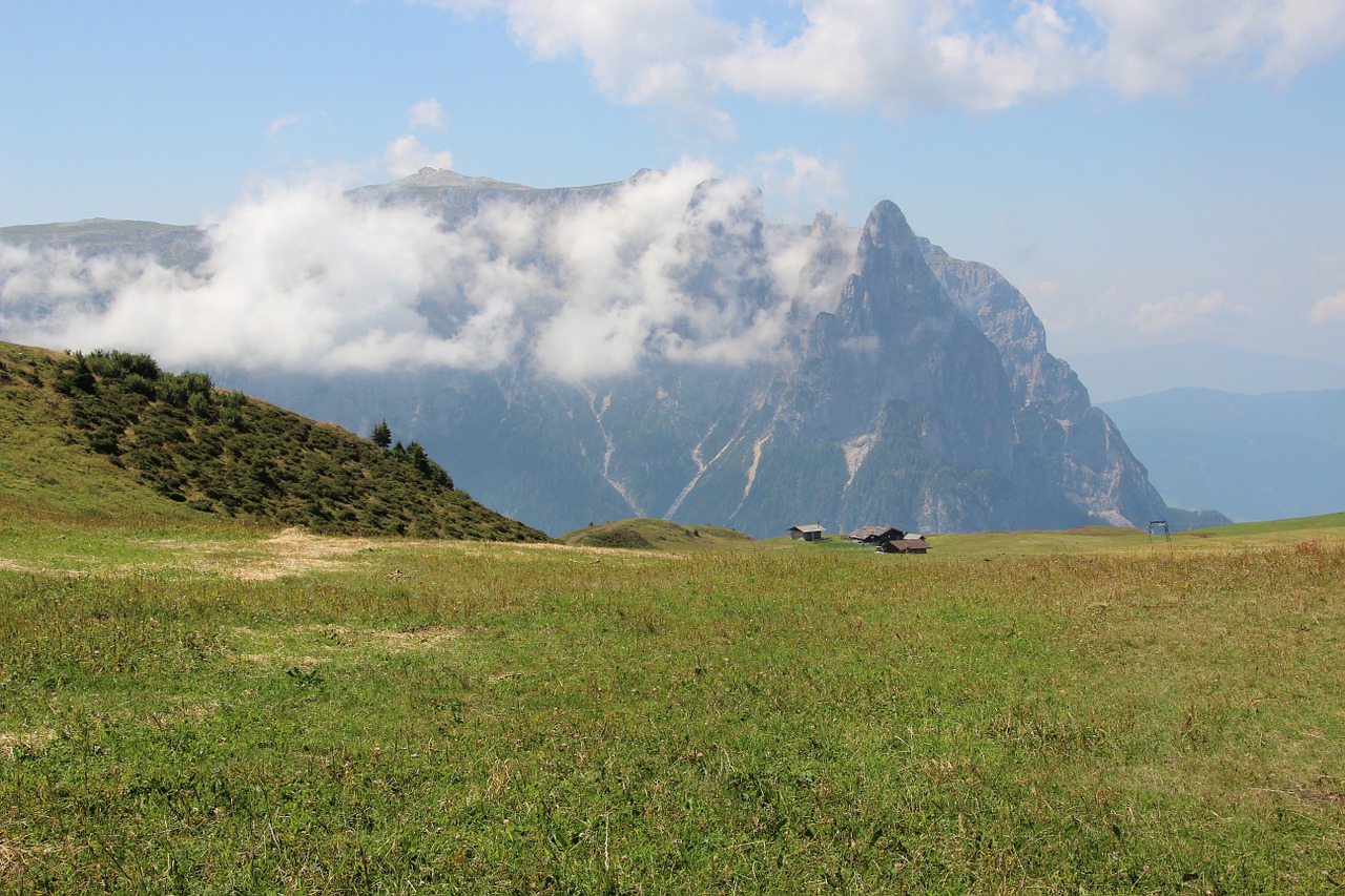 dolomites south tyrol mountaineering free photo