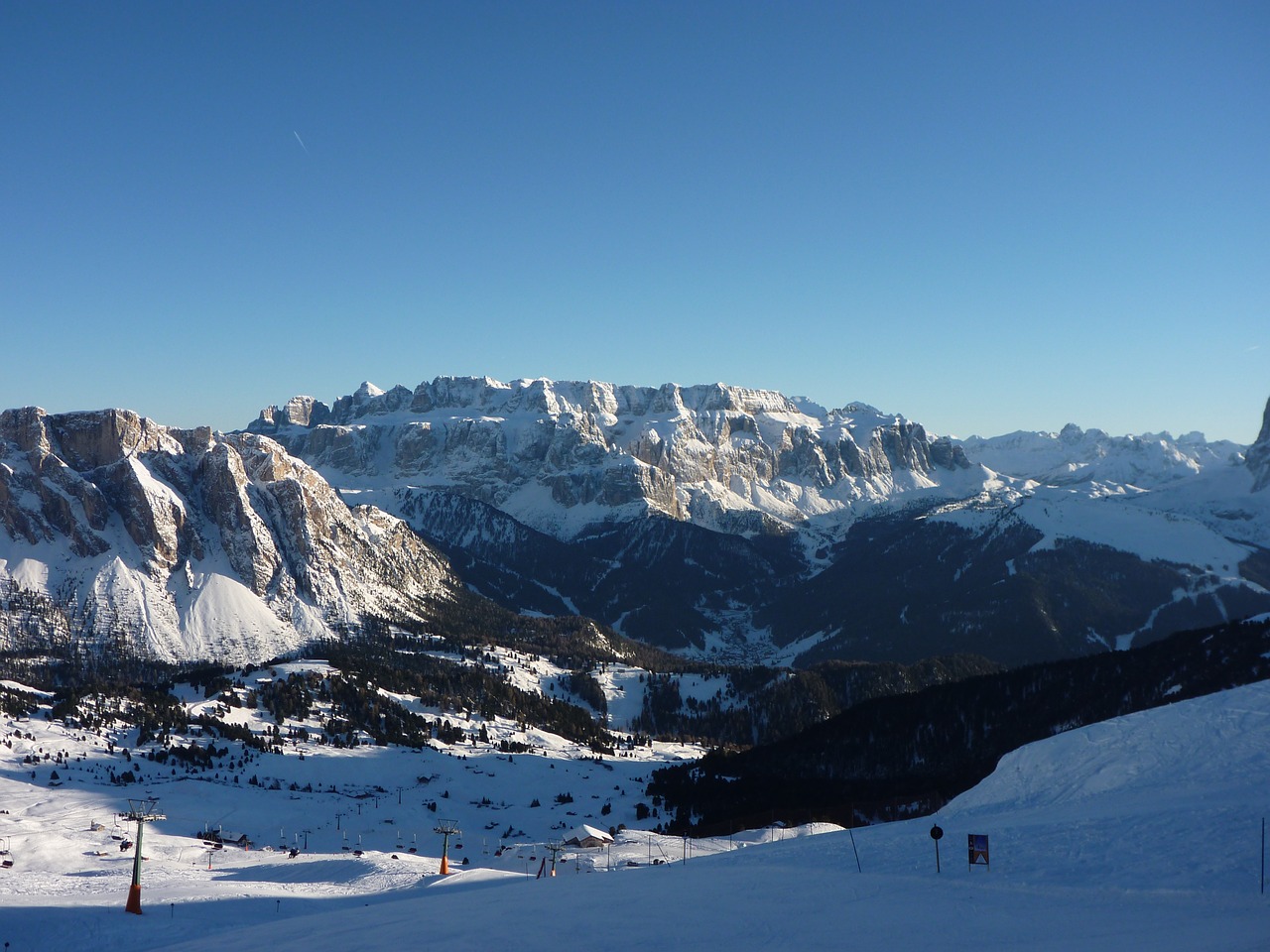 dolomites panorama ski free photo