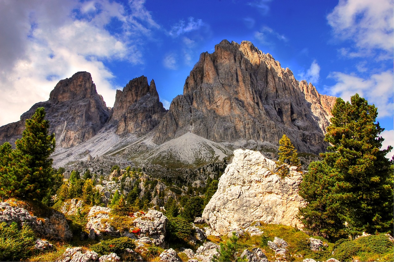 dolomites mountains italy free photo