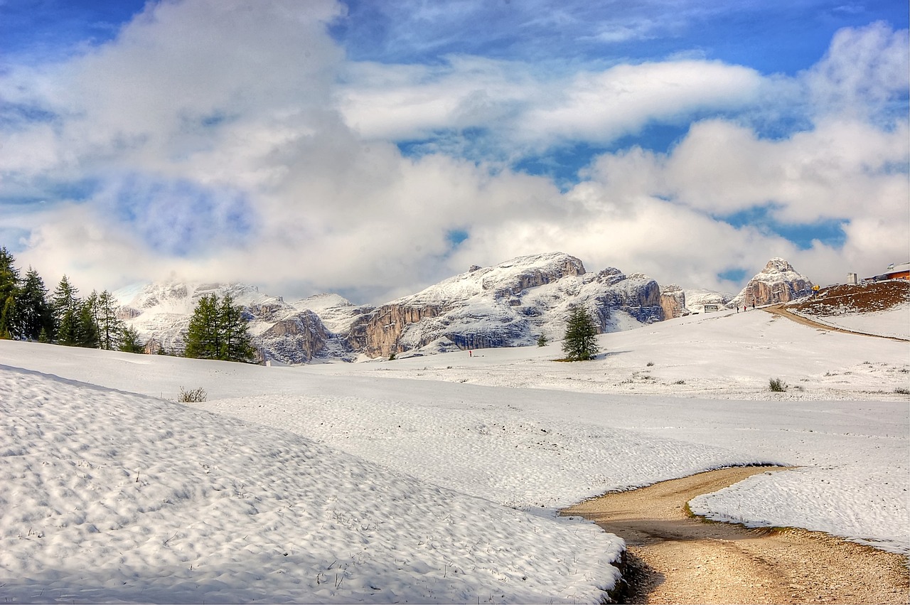 dolomites mountains italy free photo