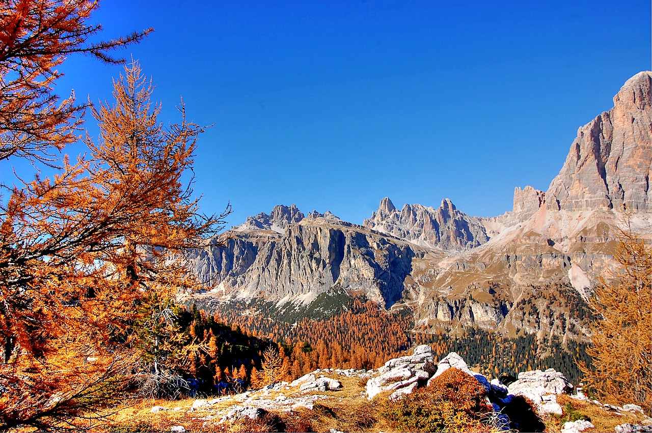 dolomites mountains italy free photo