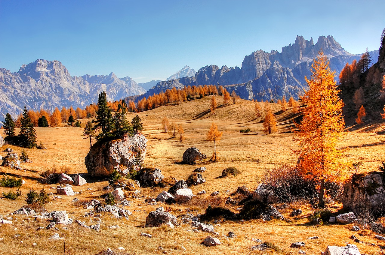 dolomites mountains italy free photo