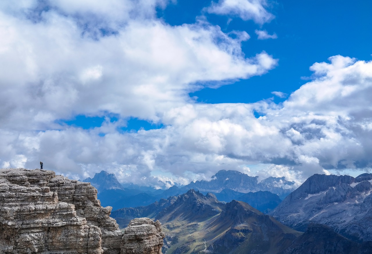 dolomites  italy  mountains free photo