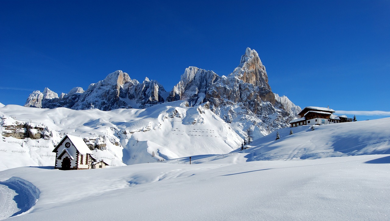 dolomites refuge snow free photo