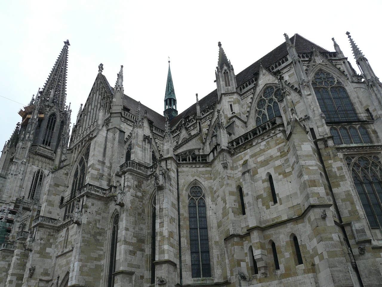 dom church regensburg cathedral free photo