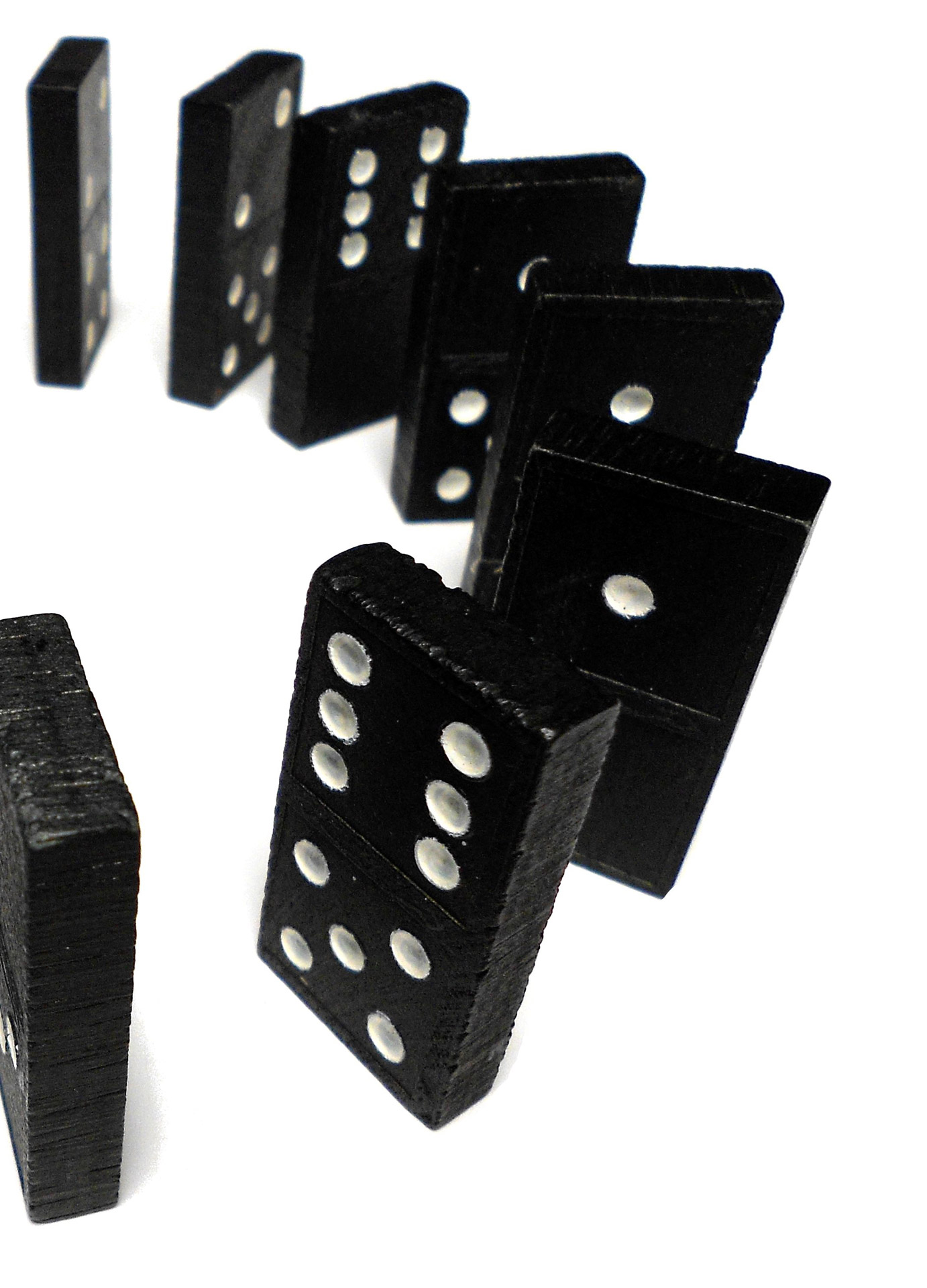 domino dominoes domino curve free photo