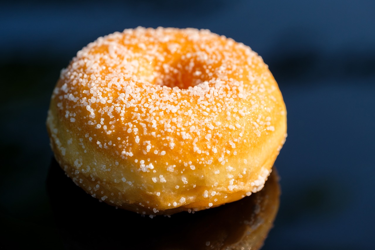 donat  donut  baked goods free photo