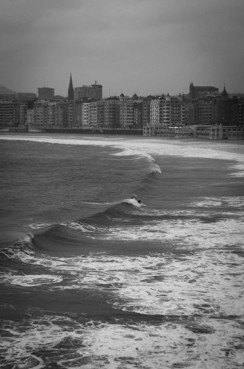 donostia san sebastian beach free photo