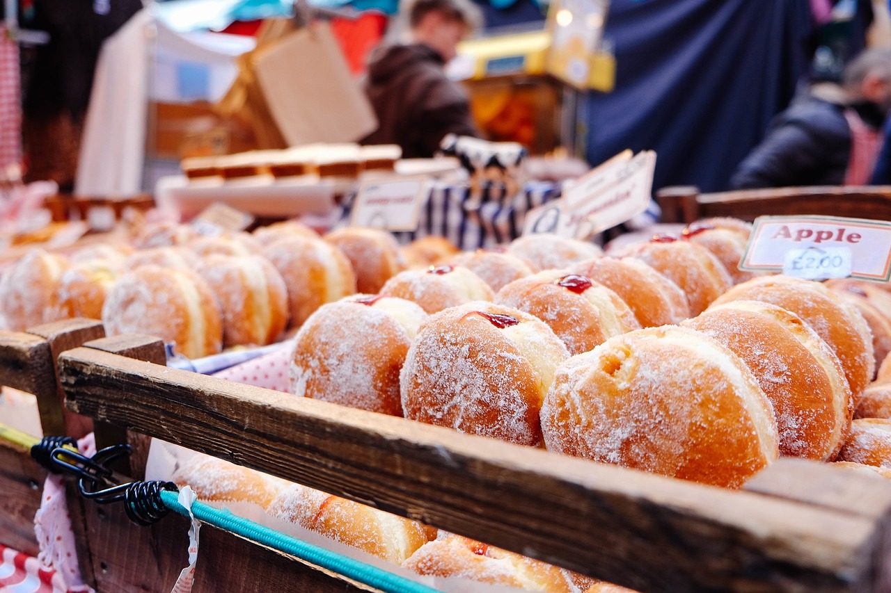 donuts pastry bakery free photo