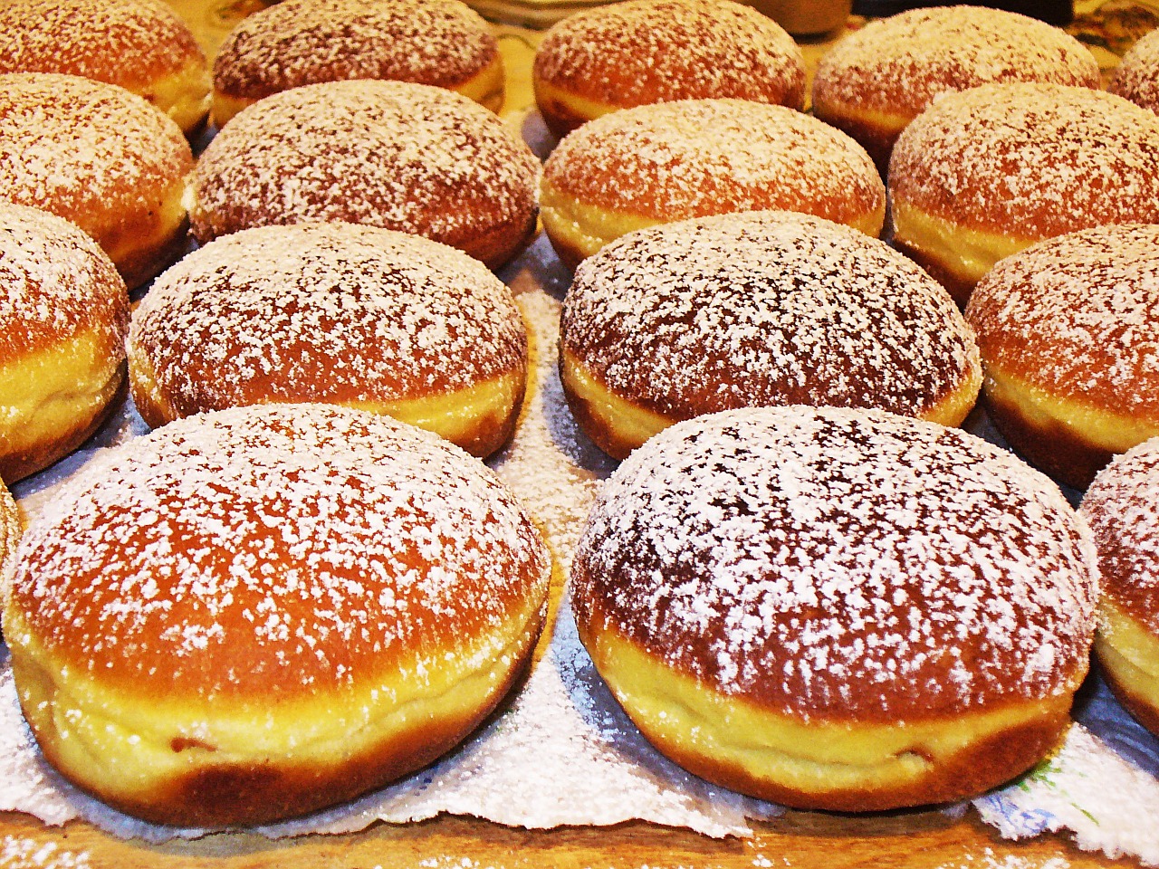 donuts cakes bakery free photo