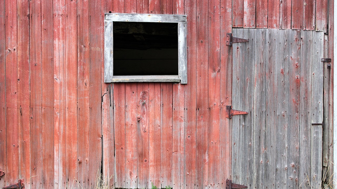 door window barn free photo