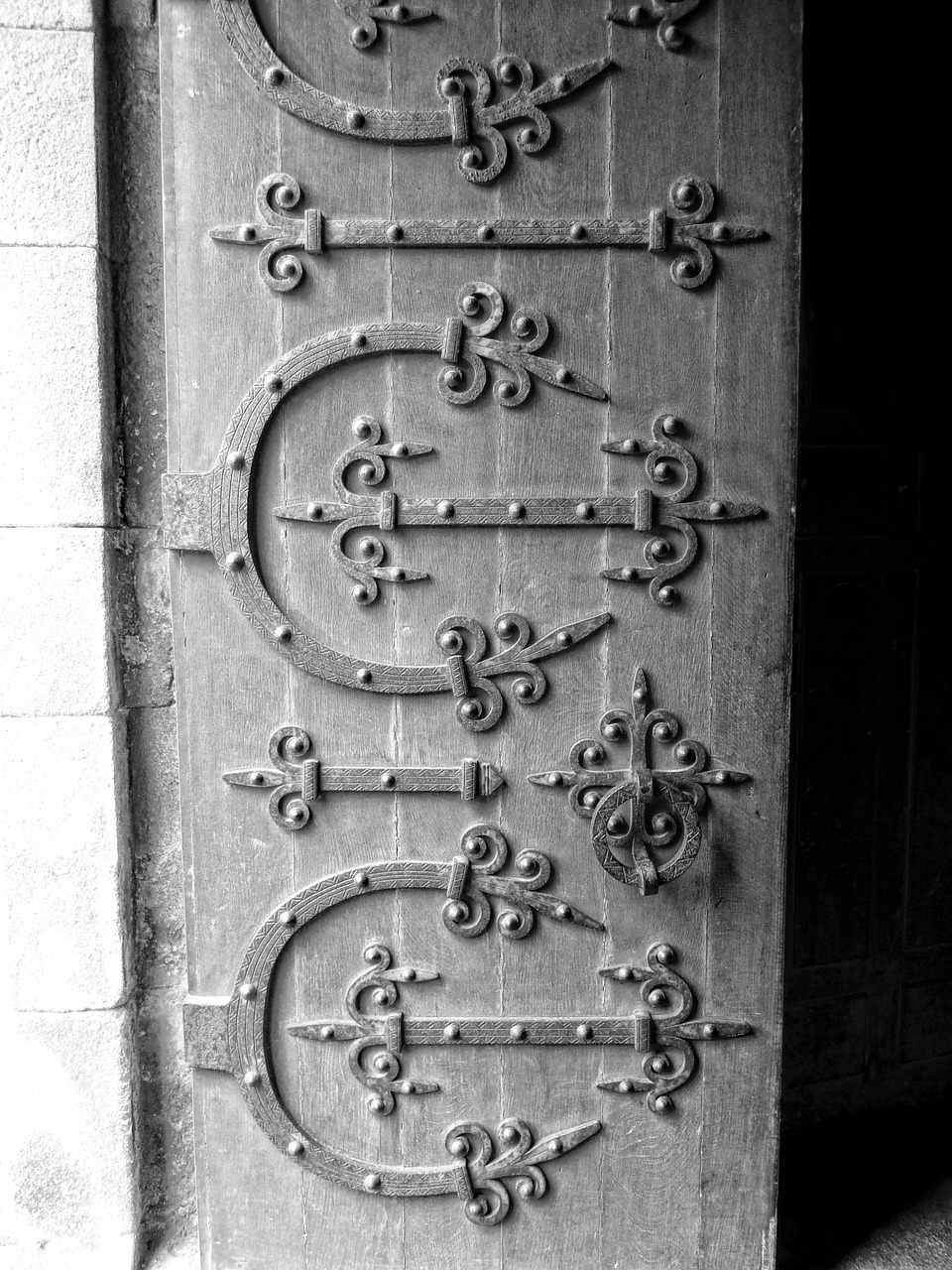 door metal work decoration free photo