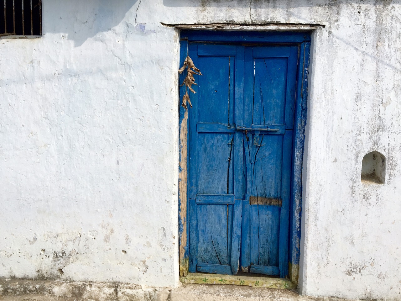 door blue wood free photo