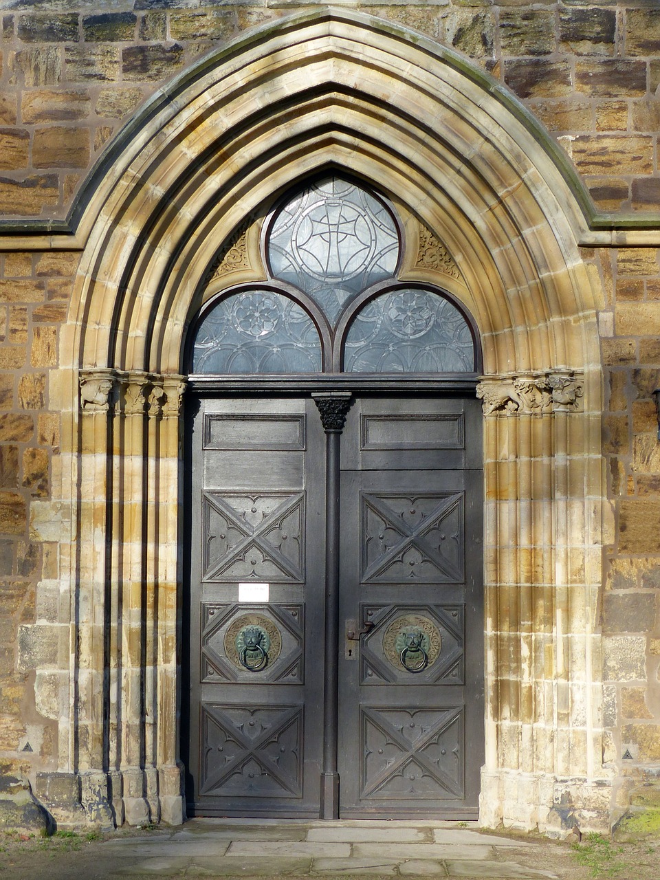 door old door historically free photo