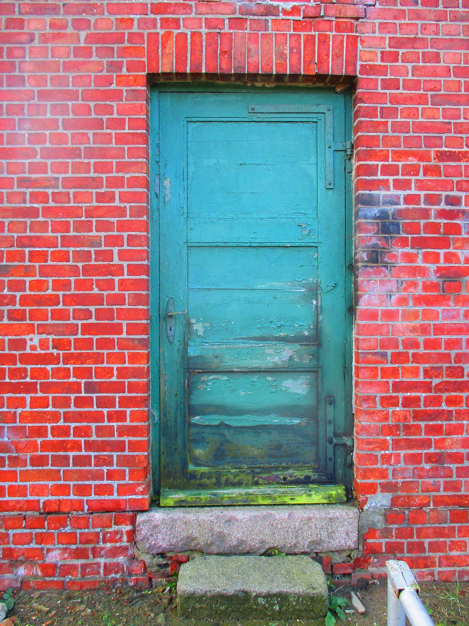 door old house entrance free photo