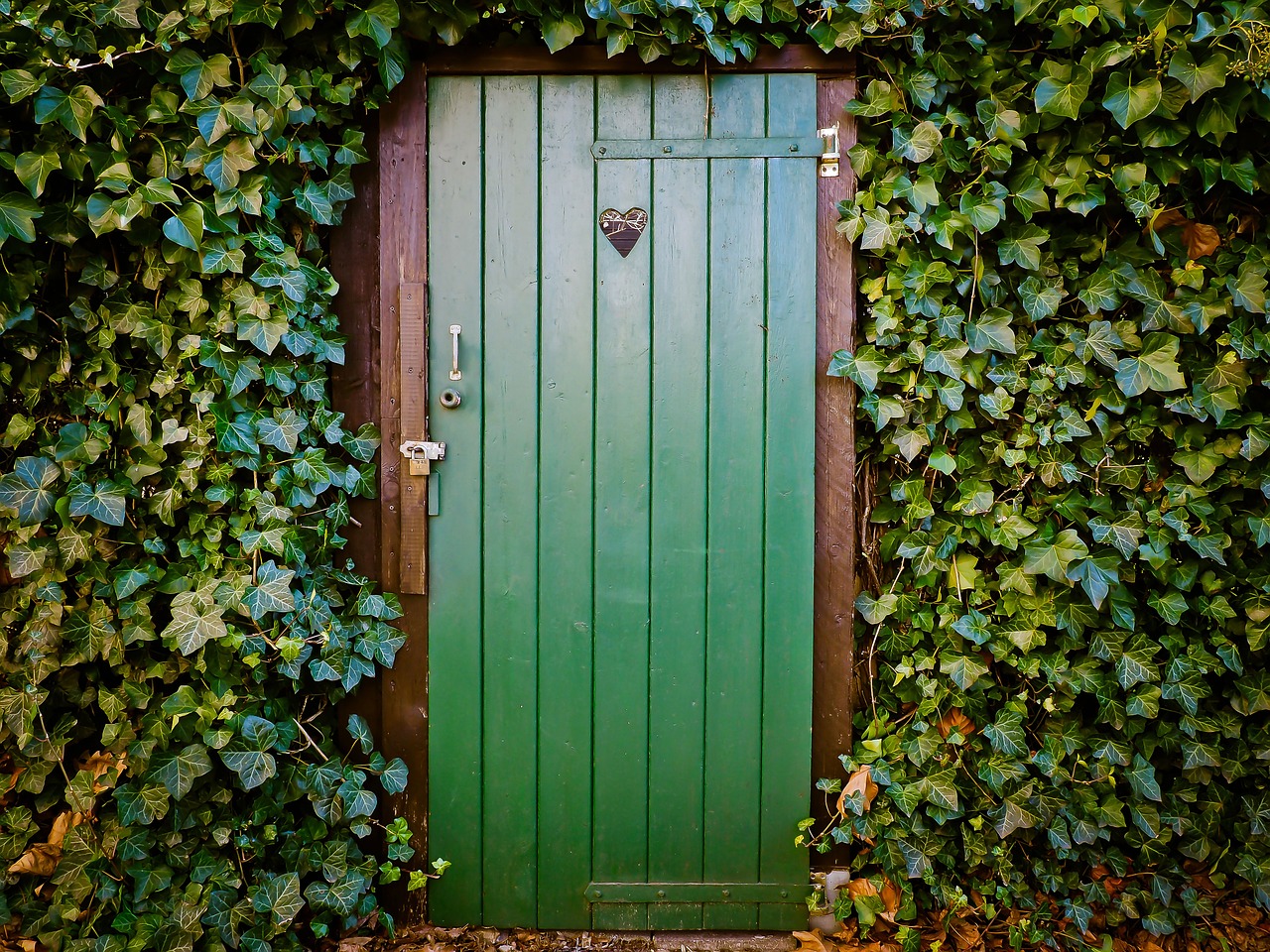 door toilet door peace and quiet free photo