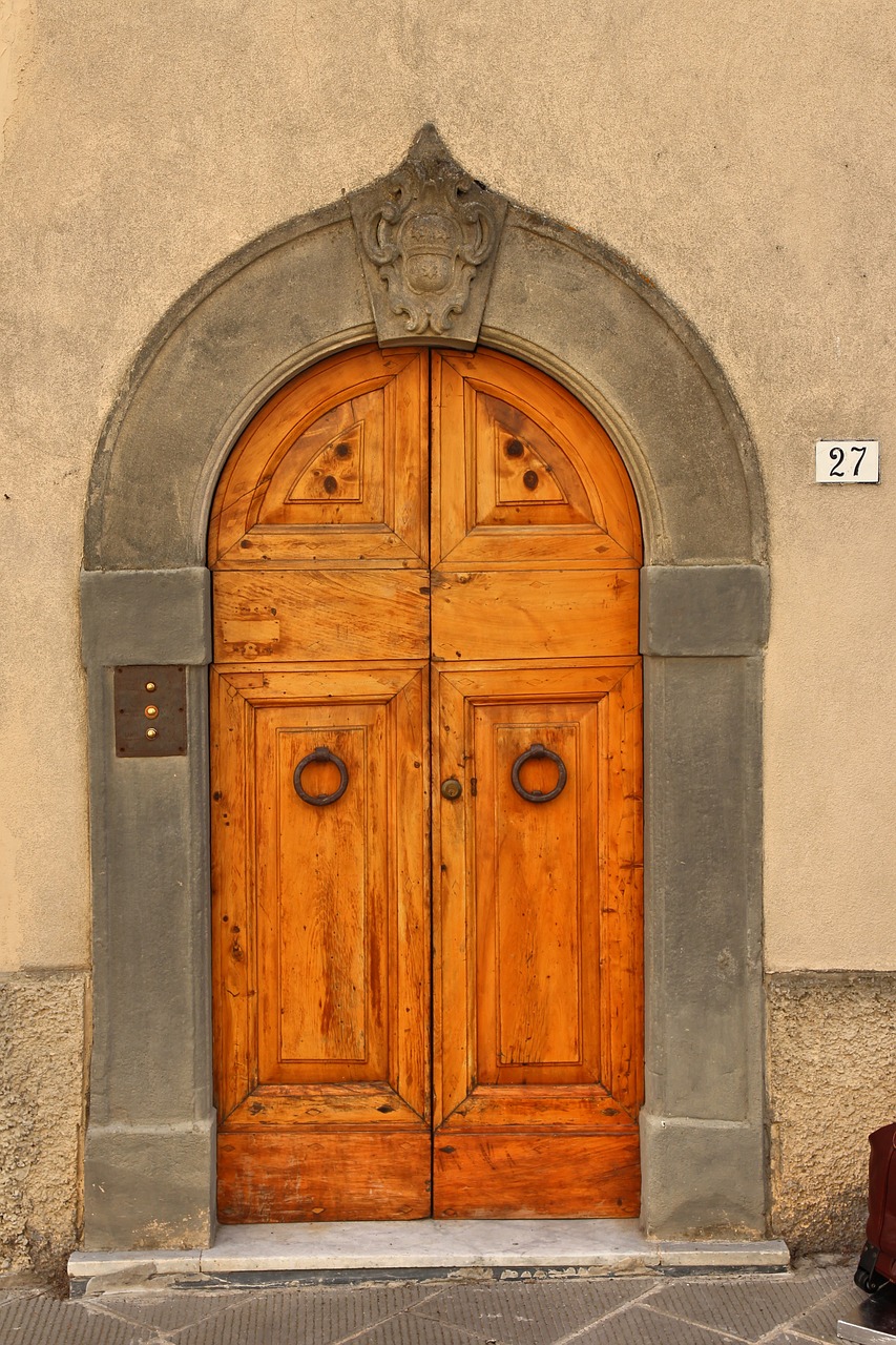 door italy architecture free photo