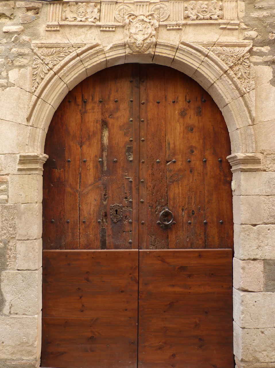 door carved stone revival free photo