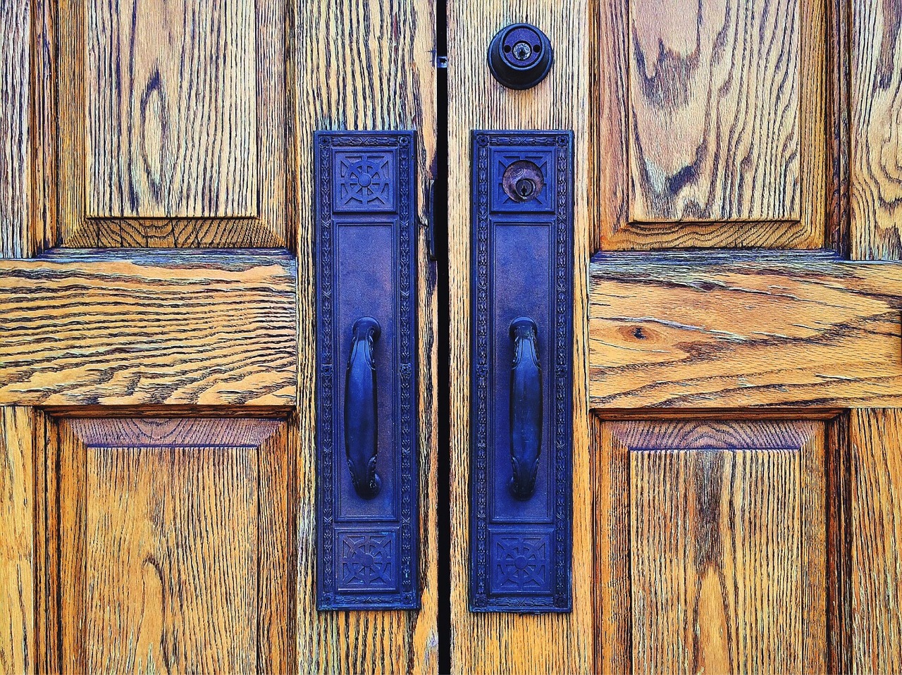 door wooden entrance free photo