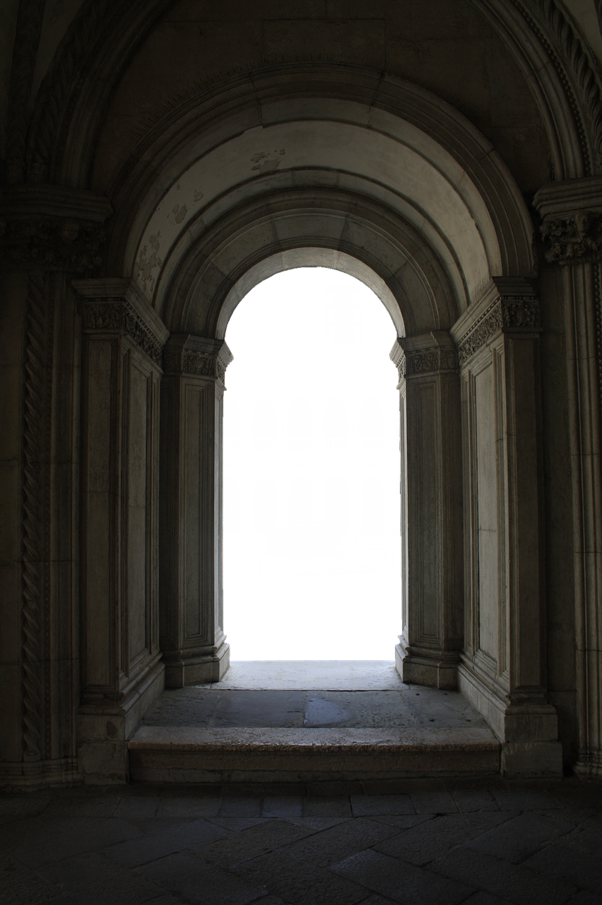 doorway palace architecture free photo
