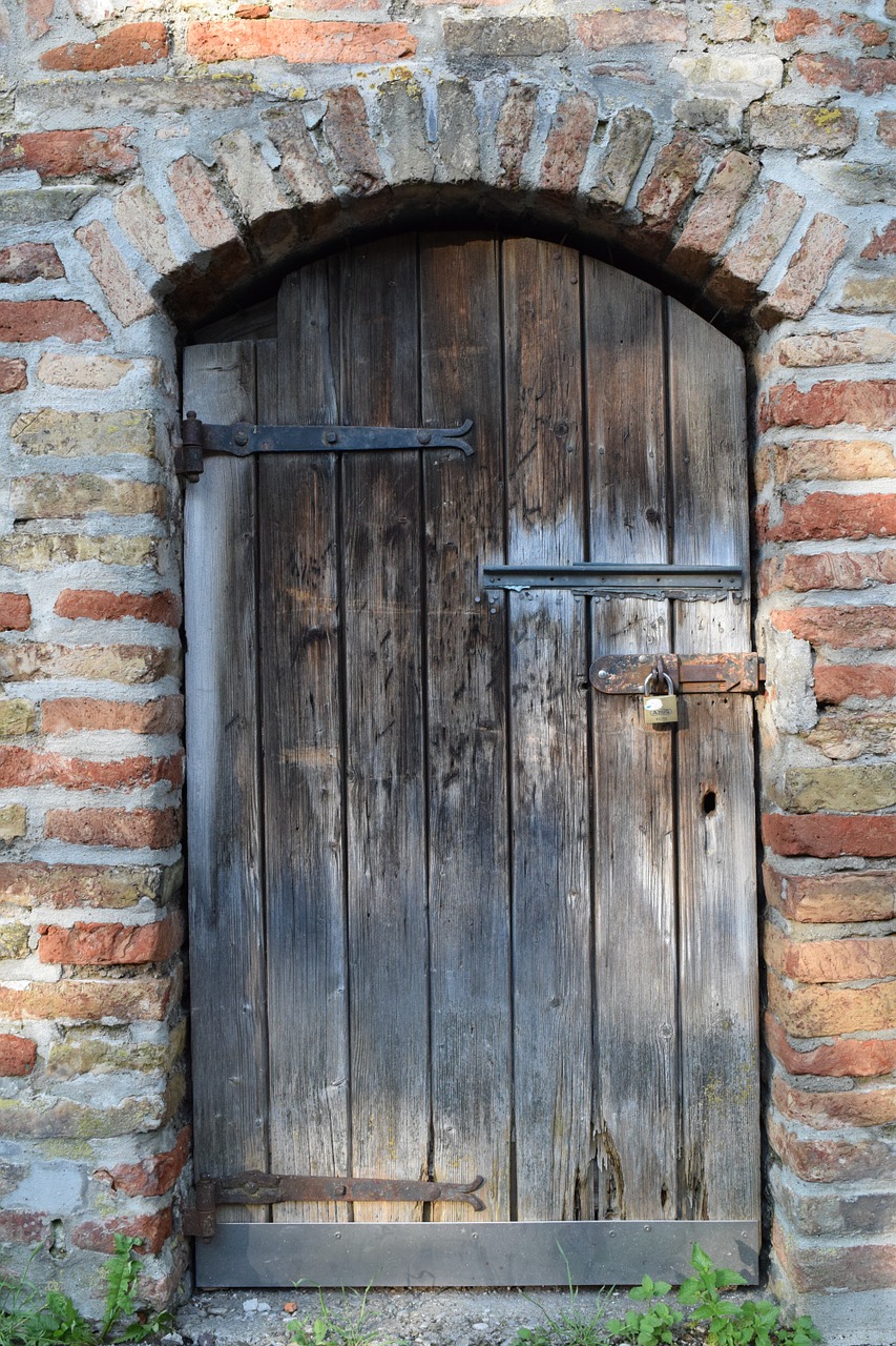 door wooden door wood free photo