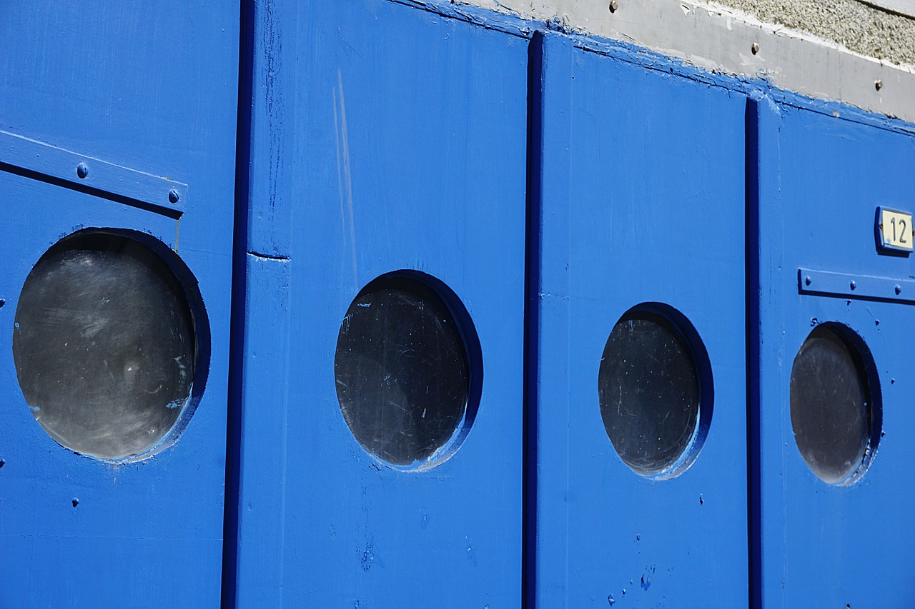 door portholes wood free photo