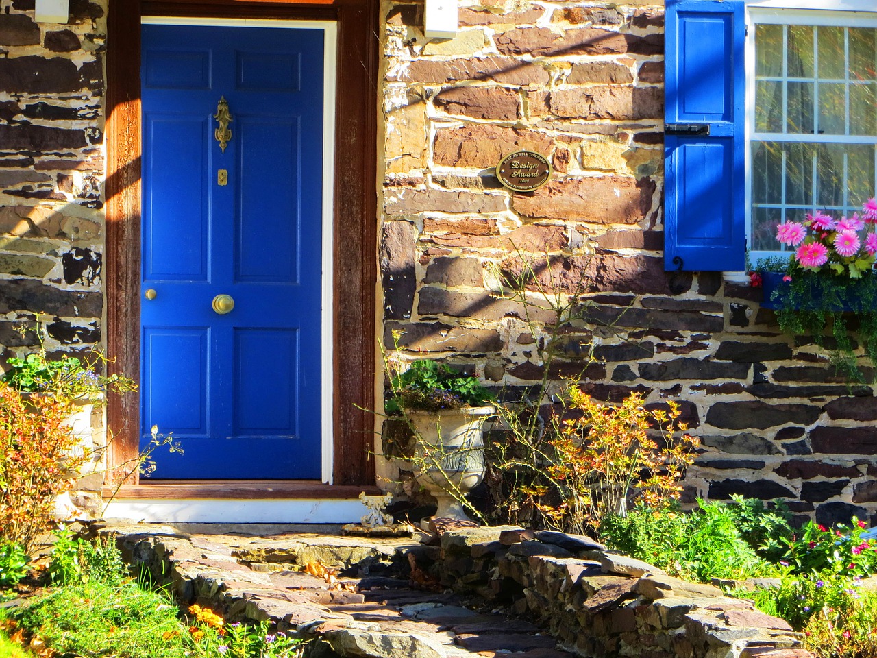 country home blue door stone home free photo