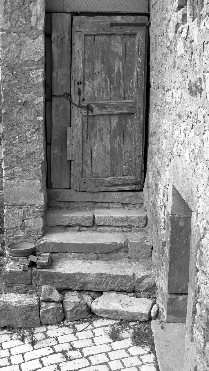 door wood pierre free photo