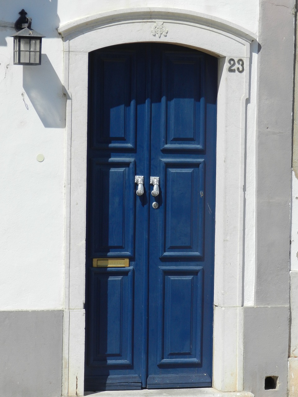 door house blue free photo